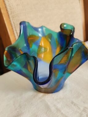 Art Glass Hand Made Handkerchief  Vase